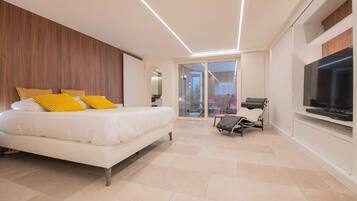 6 slaapkamers, een strijkplank/strijkijzer, gratis wifi, beddengoed