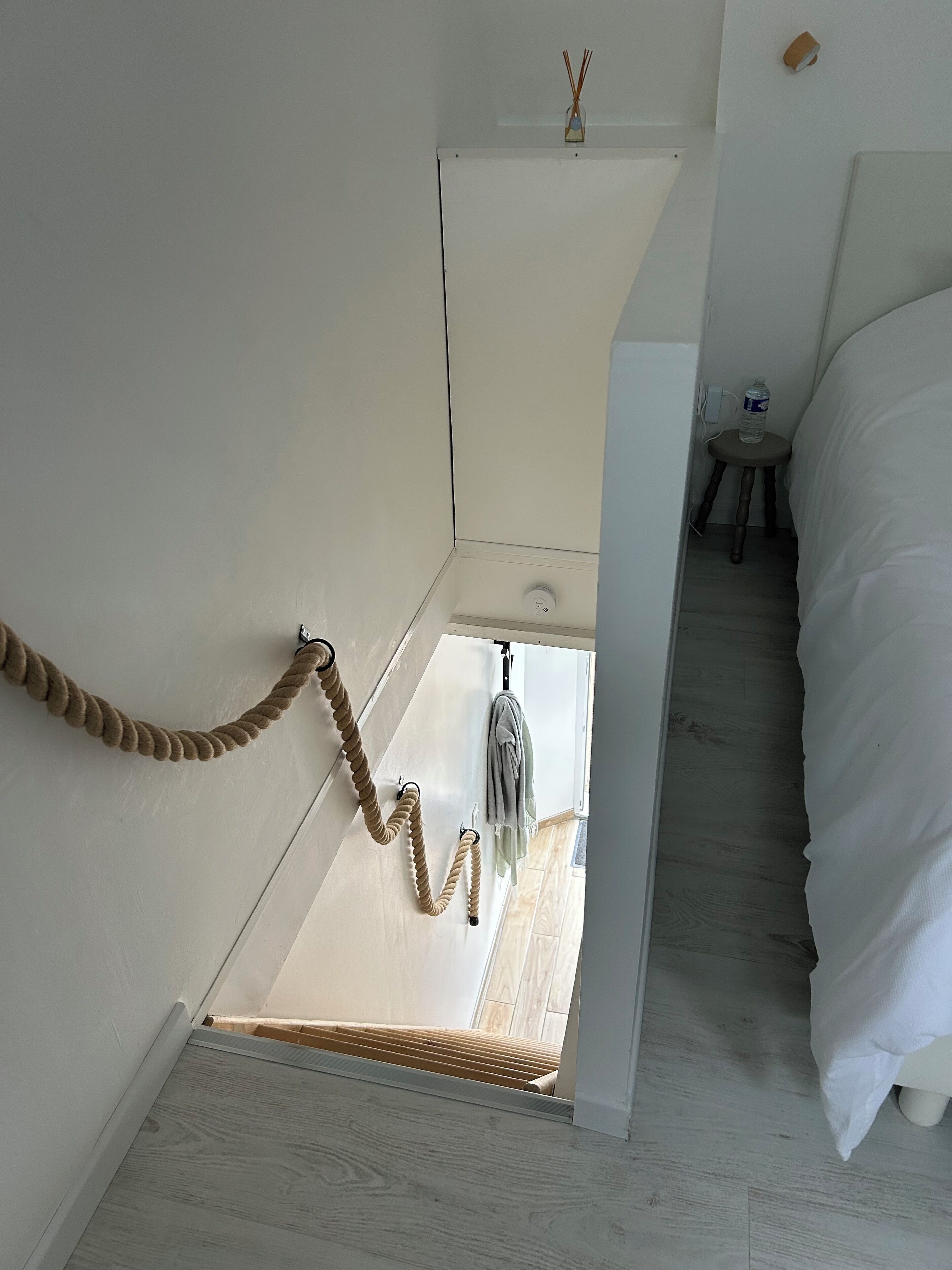 1 slaapkamer, een strijkplank/strijkijzer, wifi, beddengoed