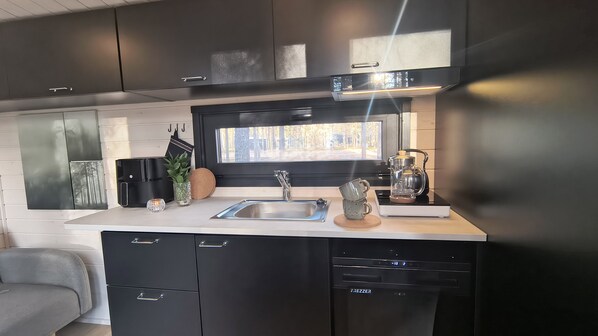 Chalet, Patio, Valley View | Private kitchen | Oven, stovetop, coffee/tea maker, electric kettle