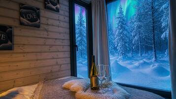 Superior-chalet, patio, näköala laaksoon | Yksilöllisesti sisustettu, työpöytä