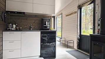 Superior Chalet, Patio, Valley View | Private kitchen | Cookware/dishes/utensils