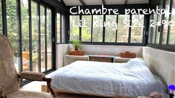 5 slaapkamers, een bureau, reisbedje, gratis wifi