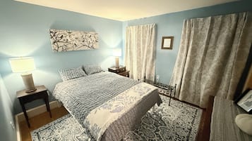 2 slaapkamers, een strijkplank/strijkijzer, gratis wifi, beddengoed