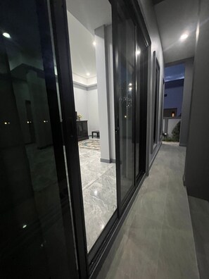 House, 3 Bedrooms, Smoking, Patio | Interior