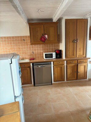 Private kitchen - Apartment type f2 (Cabris)