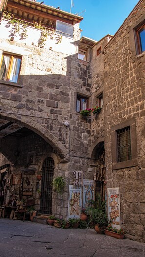Exterior - aCasetta – A/C & Charm in Medieval Center (Viterbo)