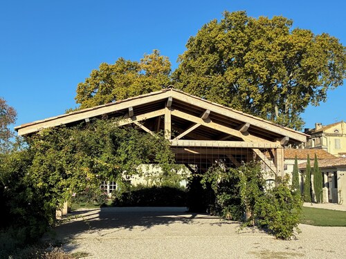 Drôme Provençale Detached house in 18th century property, tennis access