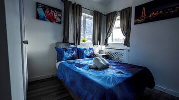 Iron/ironing board, free WiFi