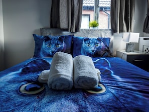 Iron/ironing board, free WiFi - Ensuite3 Woodhouse private bath 2kitchen (Stoke-on-Trent)