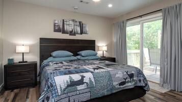 4 quartos, escrivaninha, ferros/tábuas de passar roupa