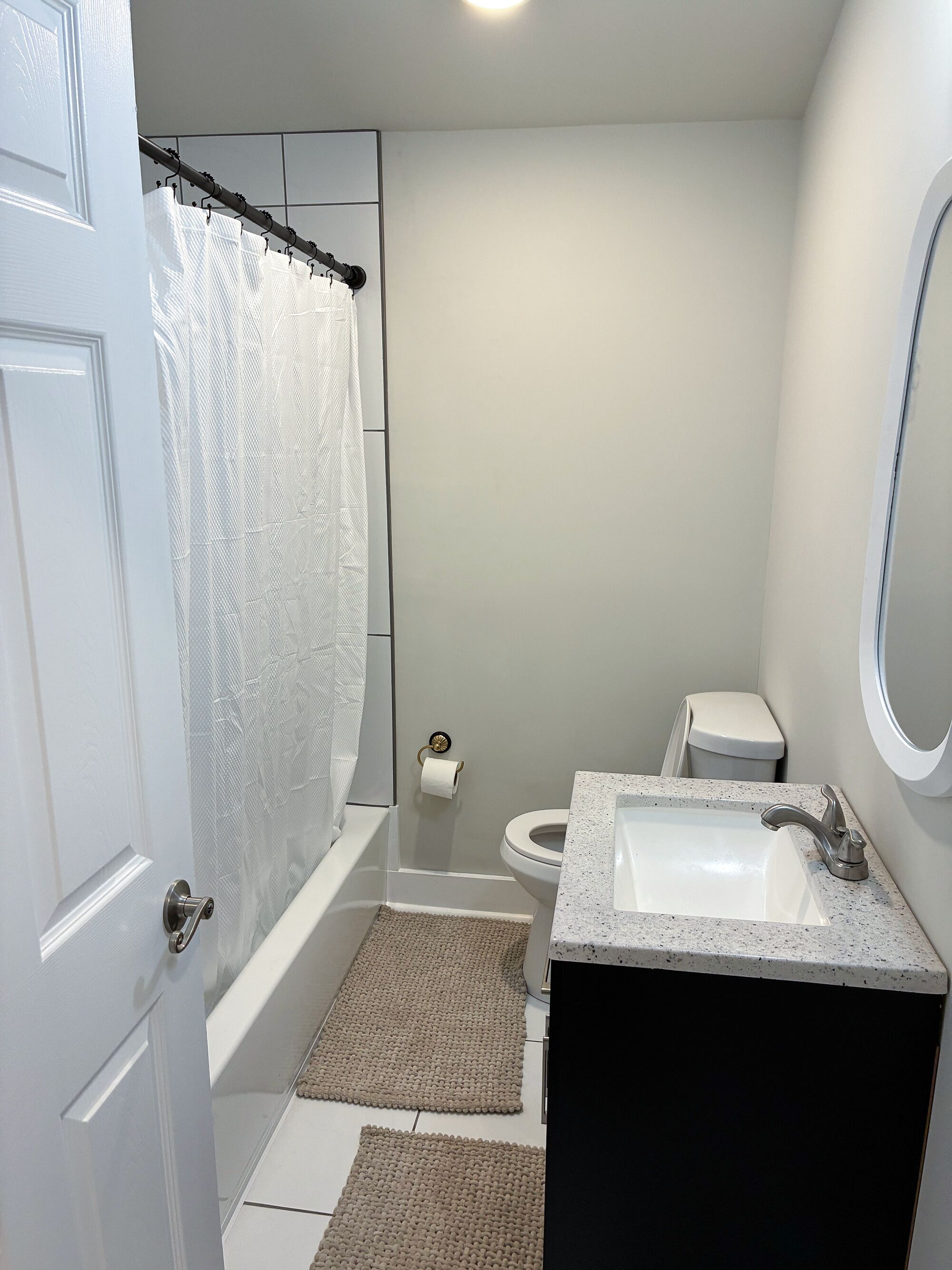 タオル、石鹸、トイレットペーパー