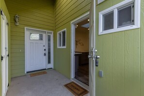Interior entrance - @ Marbella Lane - Bright and Cozy Home Near SFO (San Mateo)