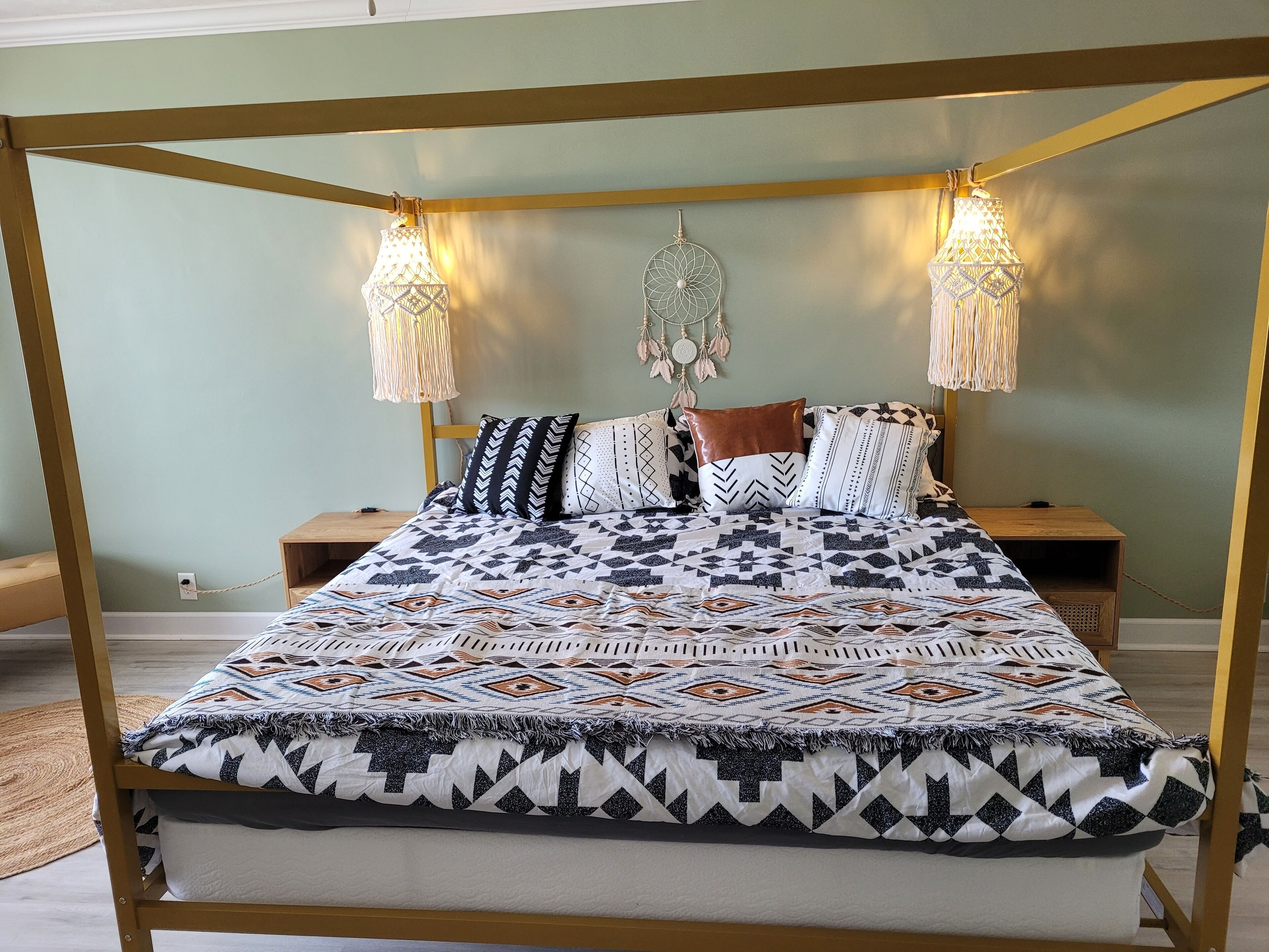 1 habitación, tabla de planchar con plancha, wifi y ropa de cama 