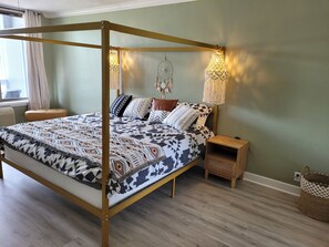 1 غرفة نوم ومكواة/لوح كي وواي فاي وملاءات أسرّة