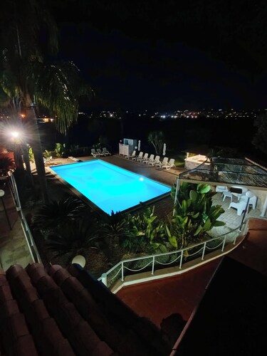 VILLA VERA - Amazing Holiday House