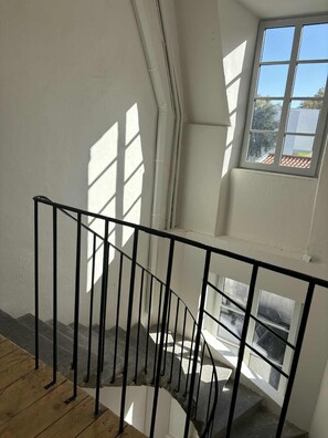 Interior - Modern apartment in the heart of the Auvergne. 10 min from Les Termes de Châtel-Guyon. (Combronde)