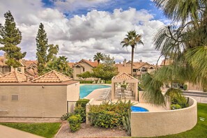 Apartment (2 Bedrooms) | Interior - Breezy Mesa Condo w/ Community Pool & Hot Tub! (Mesa)