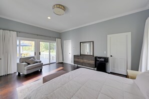 Rumah (Multiple Bedrooms) | Interior