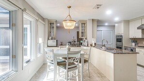 單棟房屋 (4 Bedrooms) | 內部