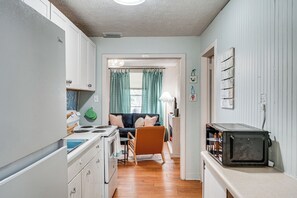 Interior - Little Cove Cottage! Walk to Dtwn Panama City (Panama City)