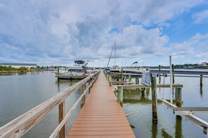 Interior - Panama City Condo w/ Dolphin Views & Marina Access (Panama City)