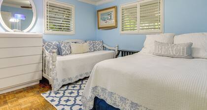 Family Fishing Trip! Jupiter Home w/ Dock, Hot Tub