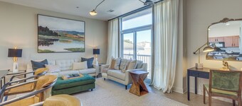 步行至阿拉巴馬大學校園：附安全停車場的公寓  