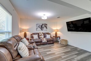 House (3 Bedrooms) | Interior - Yard Space & Games: Pet-friendly Ocala Retreat (Ocala)