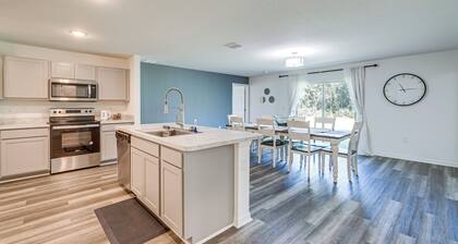 3 Mi to Summerglen Golf Club: Ocala Getaway!
