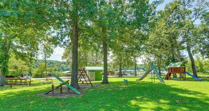 Ozarks Waterfront Home w/ Dock & Marina Access