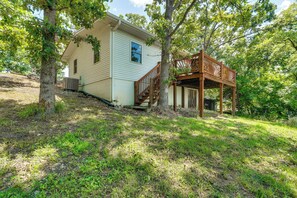 House (2 Bedrooms) | Interior - Ozarks Waterfront Home w/ Dock & Marina Access (Warsaw)
