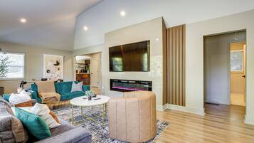 House (3 Bedrooms) | Front of property