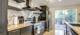 Close to Decatur Square: Family Home w/ Deck!