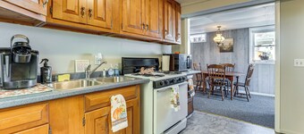 All-season Adventures! Lime Lake Retreat w/ Dock