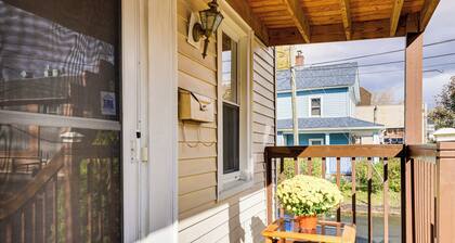 1 Mi to Main St: Riverside Torrington Apt w/ Yard