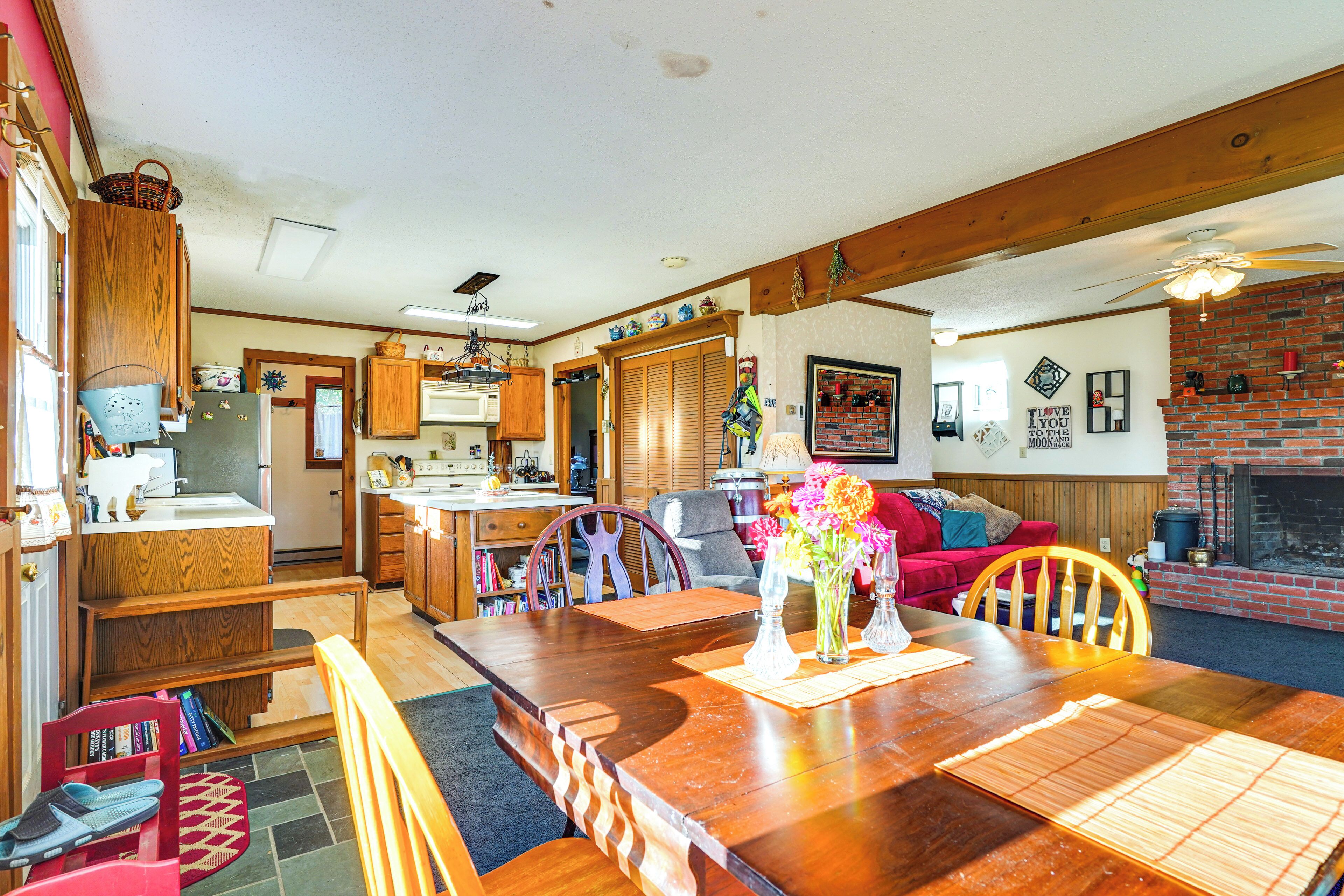 House (2 Bedrooms) | Interior