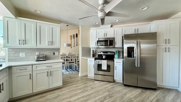 Unclassified image, 1 of 28, button