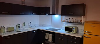 Colorama retro travel and pop culture in Nozay 68m2