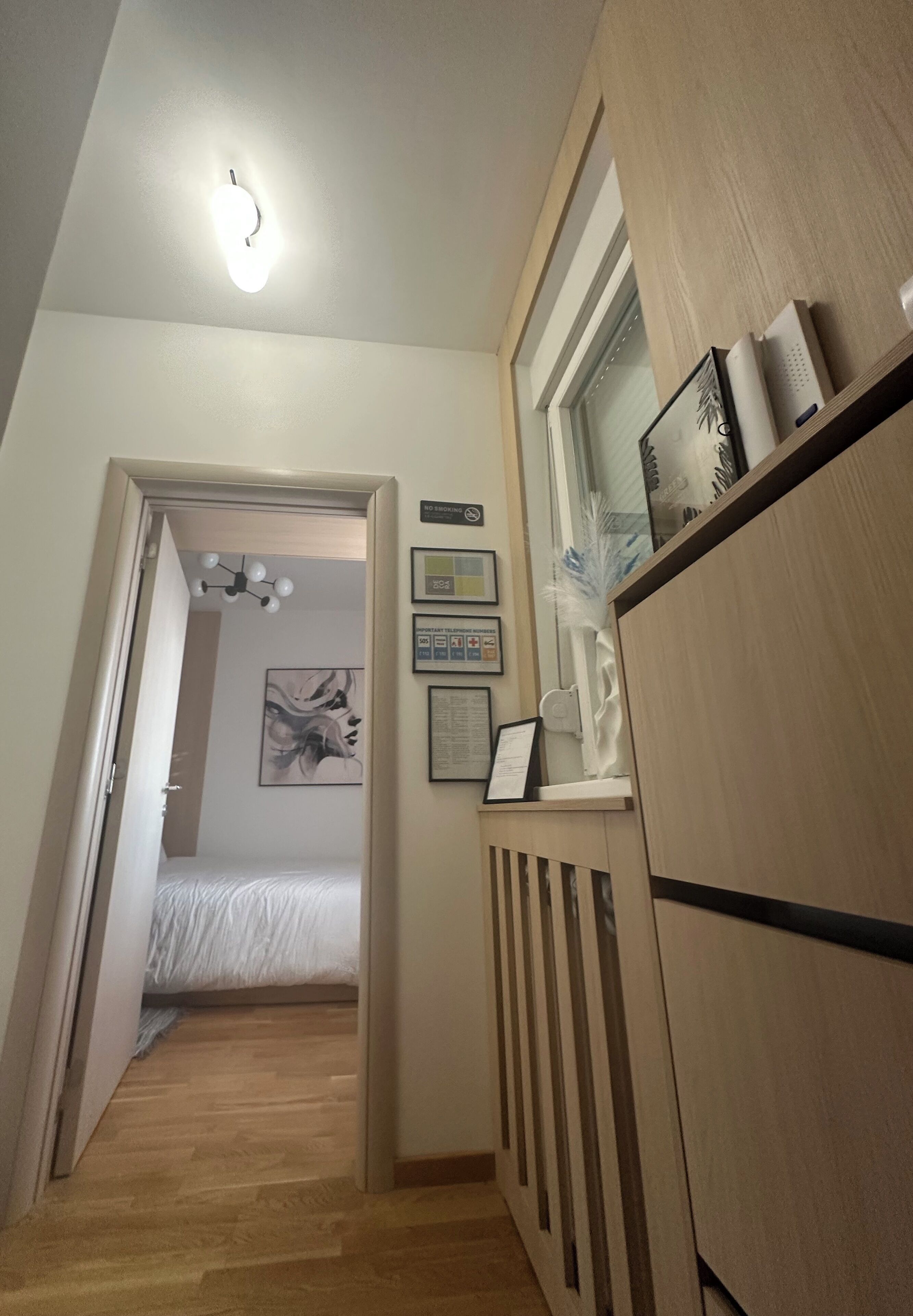 1 室のベッドルーム、アイロン / アイロン台、WiFi (無料)