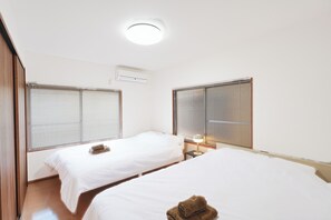 2 Schlafzimmer, Bügeleisen/Bügelbrett, WLAN, Bettwäsche