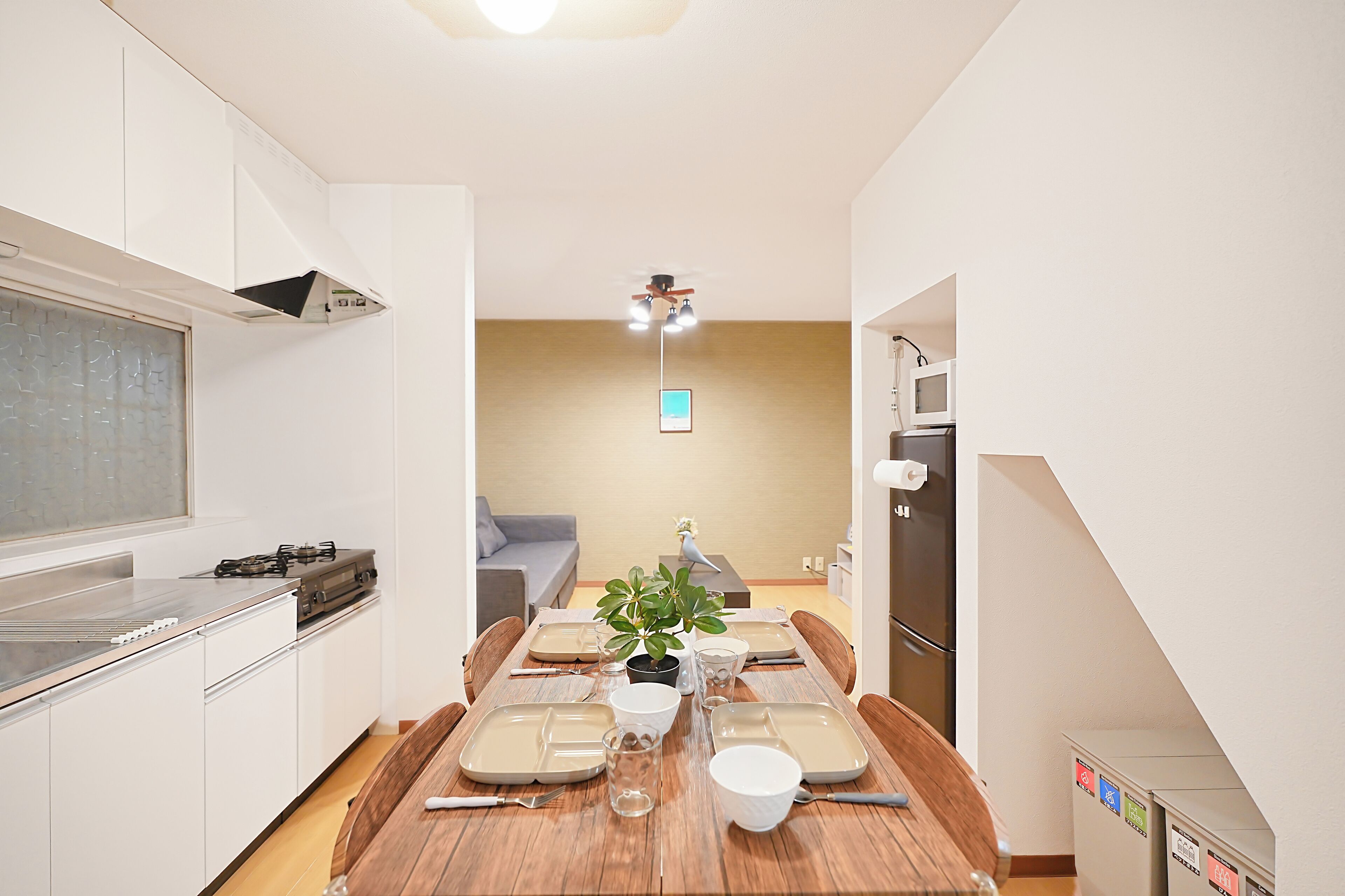 Microwave, stovetop, dishwasher