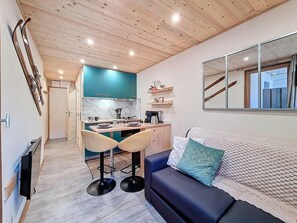 Unclassified image, 5 of 14, button - 250m from ski slopes, Ground floor, balcony, tv, ski locker, 20m², Val Thorens (Val Thorens)