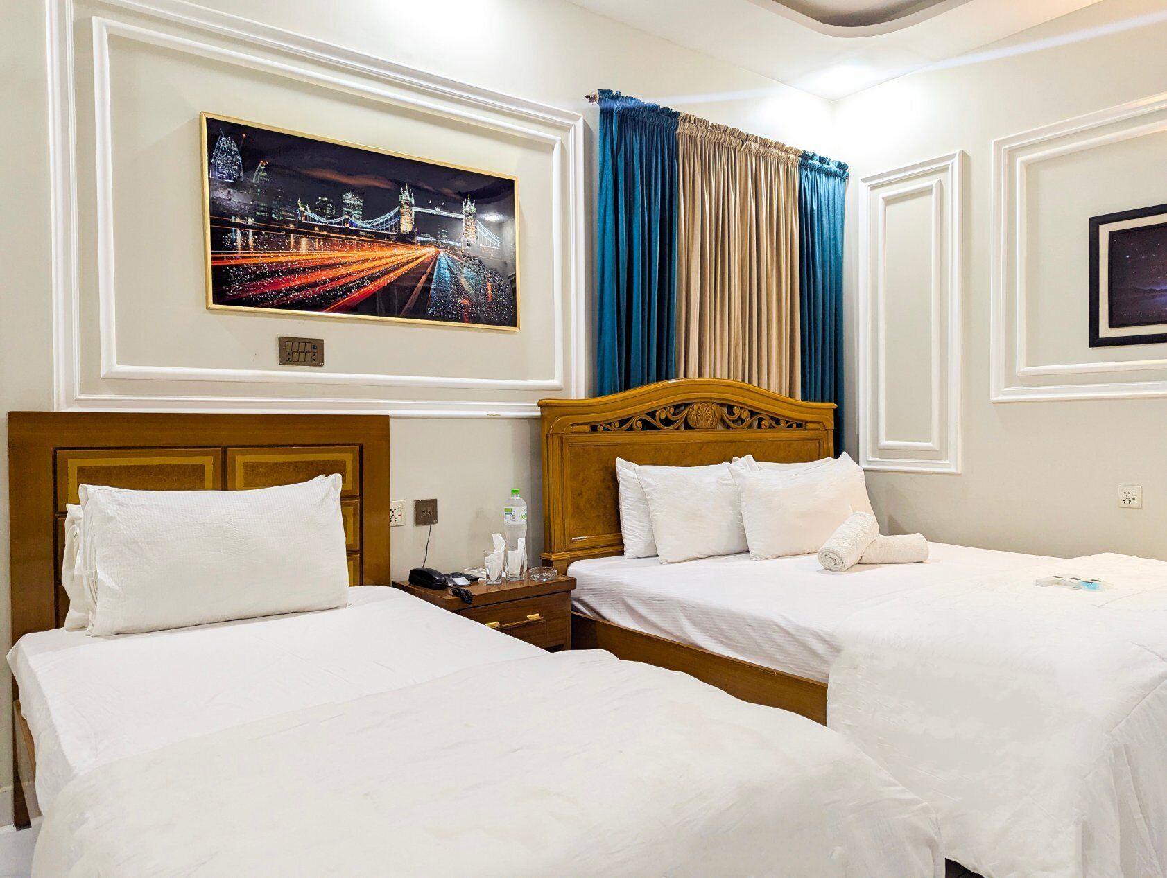 3 slaapkamers, een strijkplank/strijkijzer, internet, beddengoed