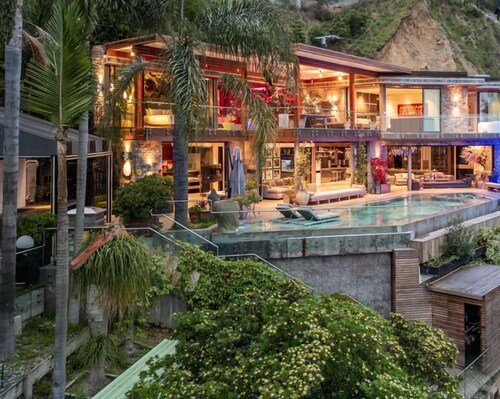 Villa Kaleida - Sleek Modern Sunset Villa With Eclectic Style & Infinity Pool