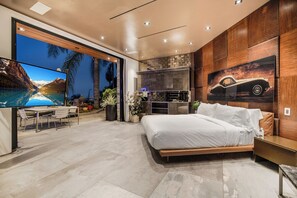 奢華別墅, 多張床, 可使用泳池, 城市景 (Villa Kaleida) | 5 間睡房、獨特設計、獨特裝修、書桌