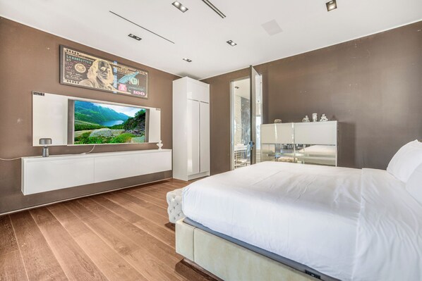 فيلا فاخرة - عدة أسرّة - مع إمكانية استخدام المسبح - منظر للمدينة (Villa Kaleida) | 5 عدّة غرف نوم وبديكورات فريدة لكل غرفة وطراز فريد لكل وحدة ومكتب