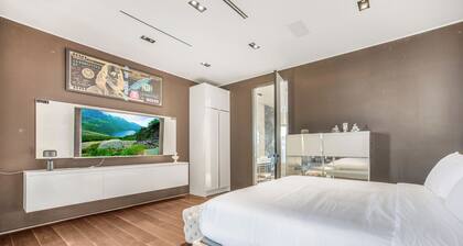 Villa Kaleida - Sleek Modern Sunset Villa With Eclectic Style & Infinity Pool