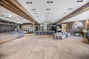 Vila superluxo, várias camas, acesso à piscina, vista para a cidade (Villa Kaleida) | Área de estar