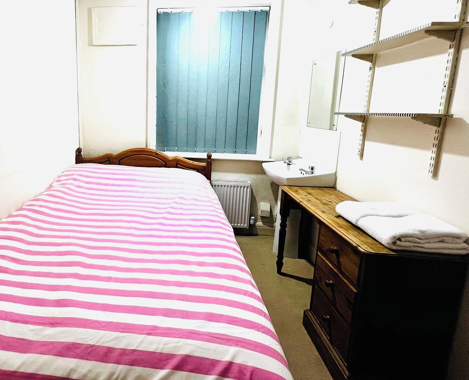 1 bedroom, WiFi, bed sheets