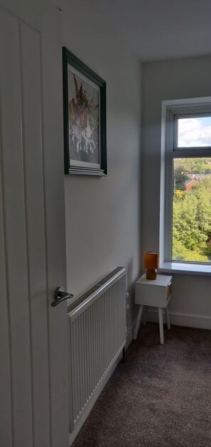 مكواة/لوح كي وواي فاي مجانًا